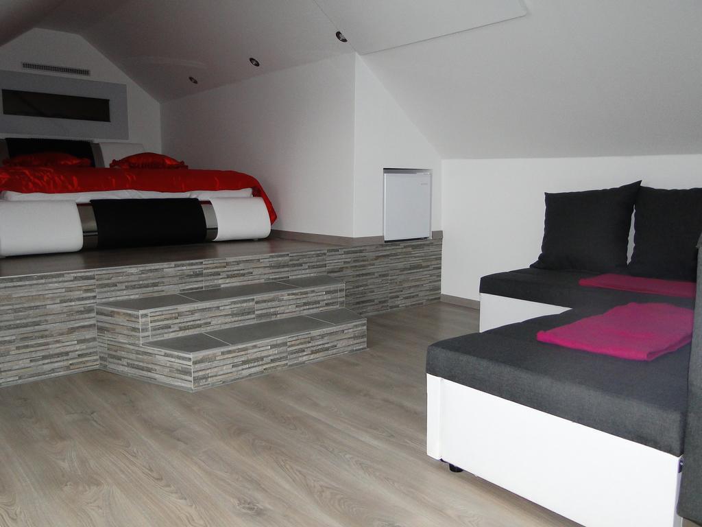 Guesthouse Prenocisca Sirec Ptuj Exterior photo